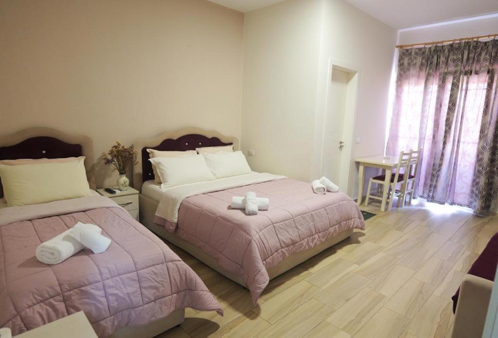 Hotel Vila Dedej Durrës Buitenkant foto