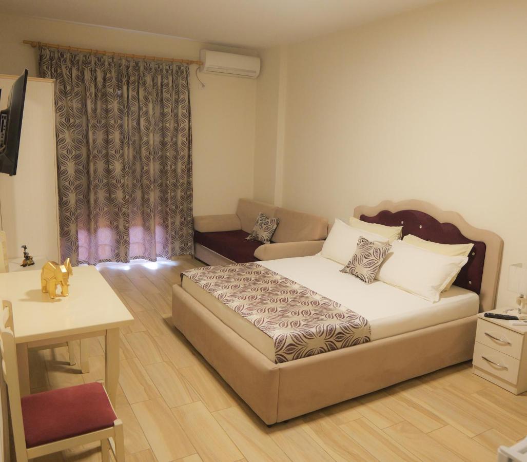 Hotel Vila Dedej Durrës Buitenkant foto