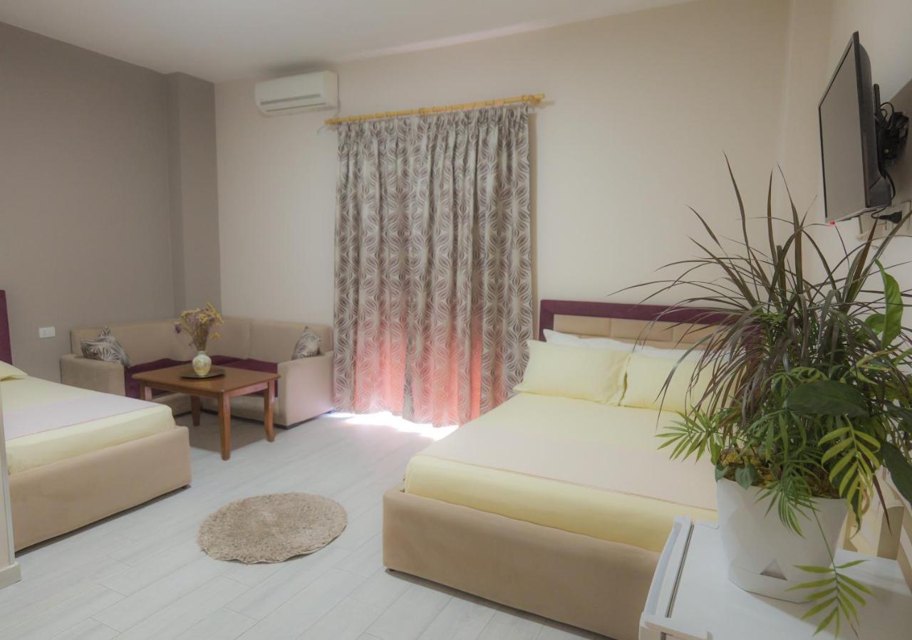 Hotel Vila Dedej Durrës Buitenkant foto
