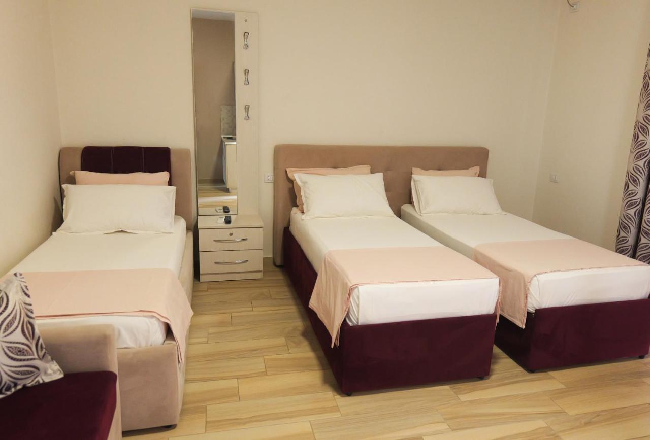 Hotel Vila Dedej Durrës Buitenkant foto