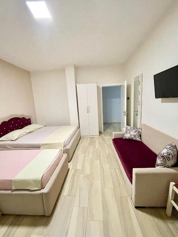 Hotel Vila Dedej Durrës Buitenkant foto