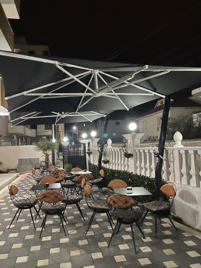 Hotel Vila Dedej Durrës Buitenkant foto