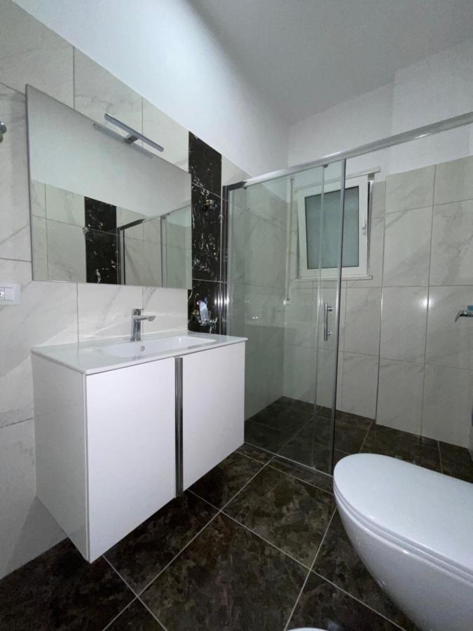 Hotel Vila Dedej Durrës Buitenkant foto