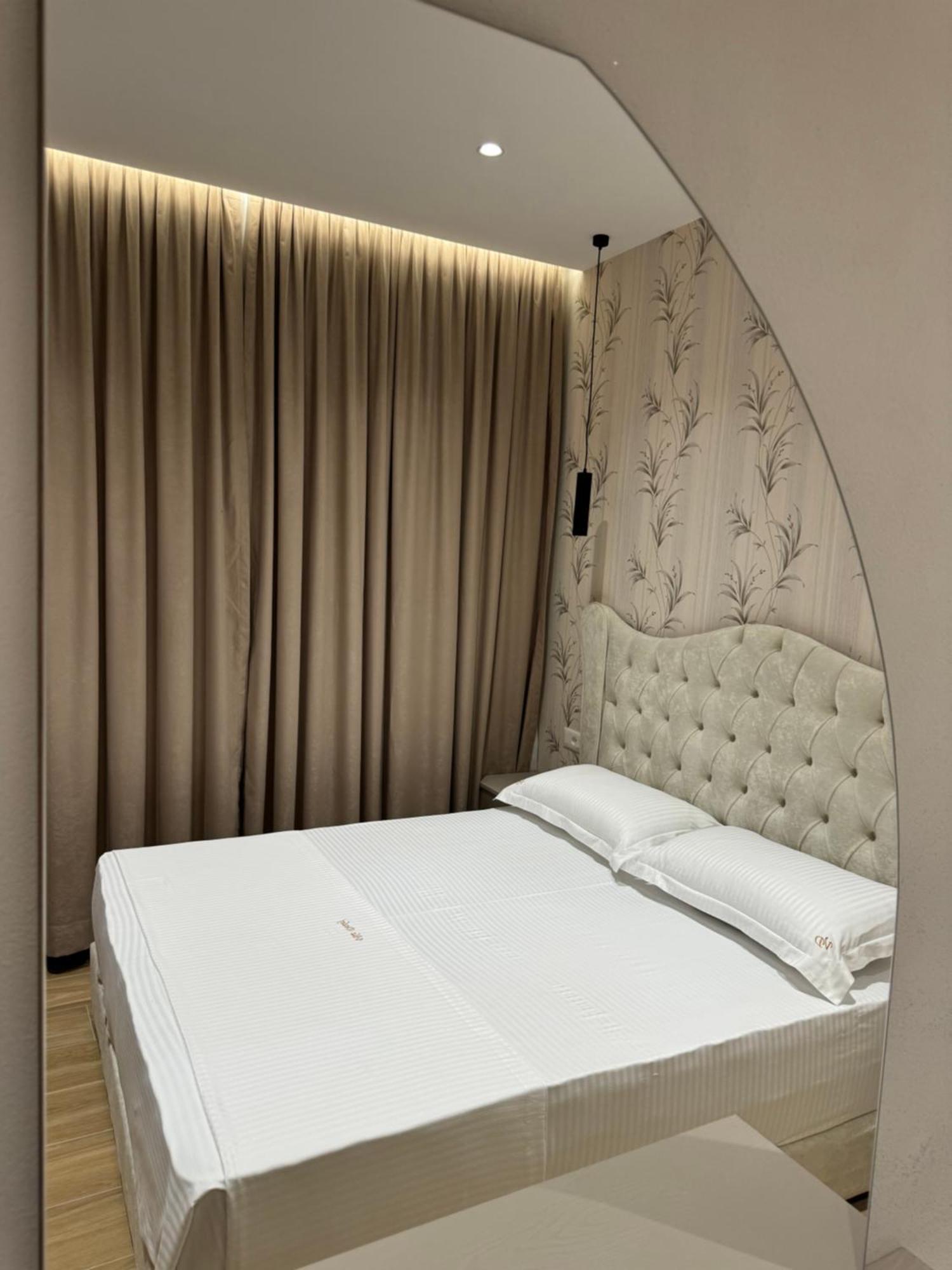 Hotel Vila Dedej Durrës Buitenkant foto