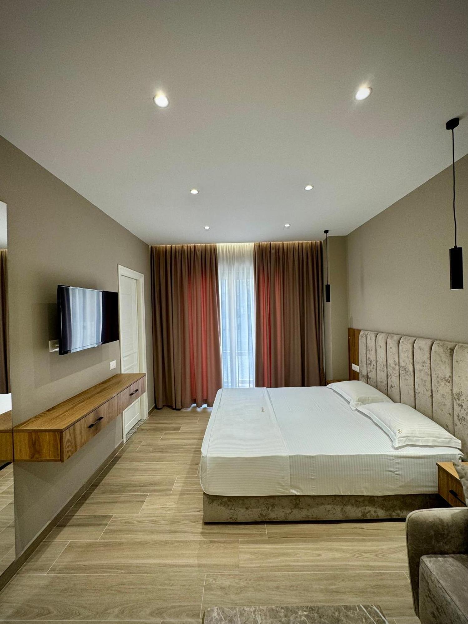 Hotel Vila Dedej Durrës Buitenkant foto