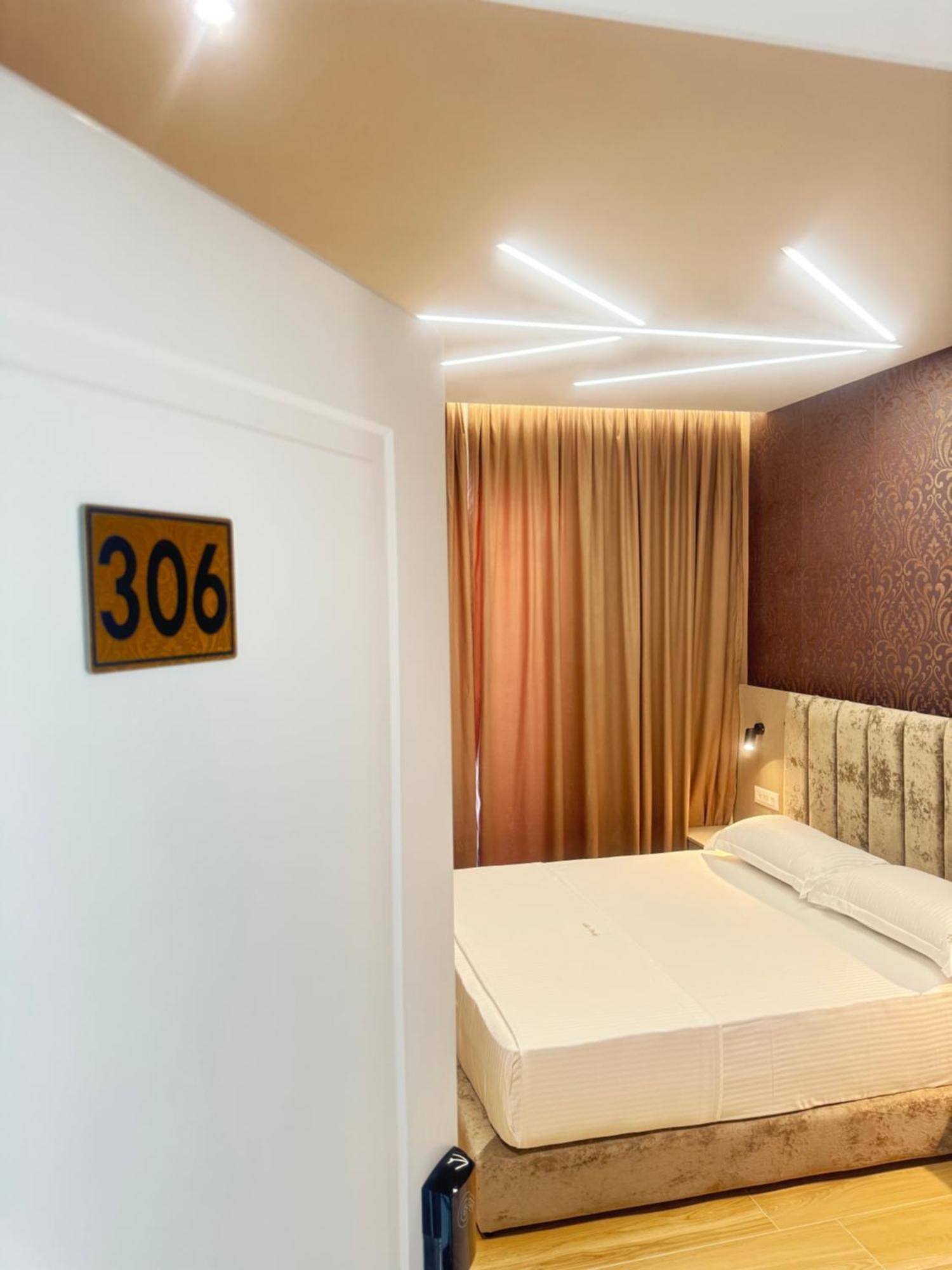 Hotel Vila Dedej Durrës Buitenkant foto