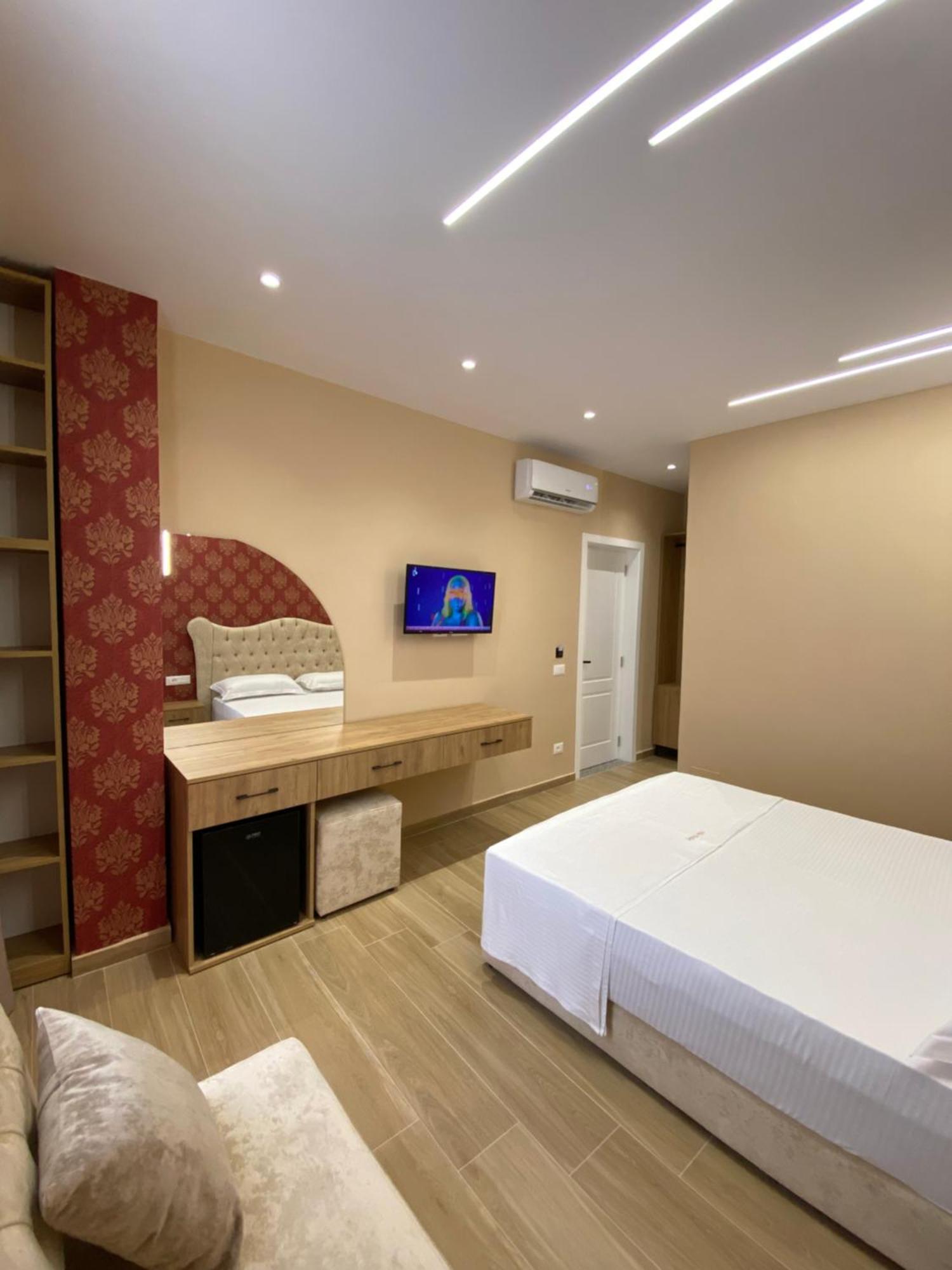 Hotel Vila Dedej Durrës Buitenkant foto