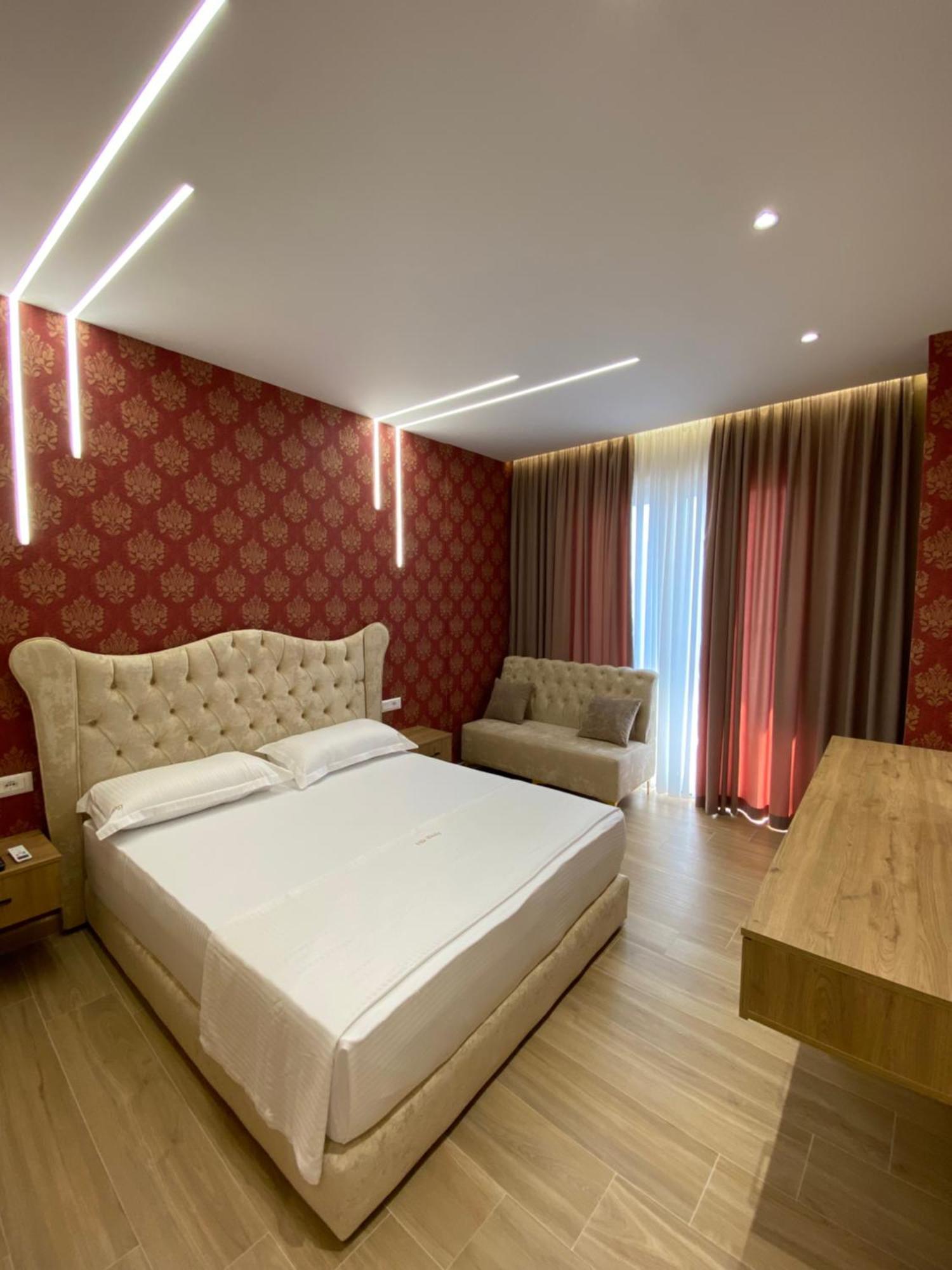 Hotel Vila Dedej Durrës Buitenkant foto